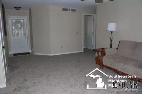 1422 Arbor, Monroe, MI 48162 photo 5