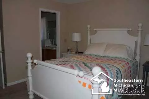 1422 Arbor, Monroe, MI 48162 photo 15