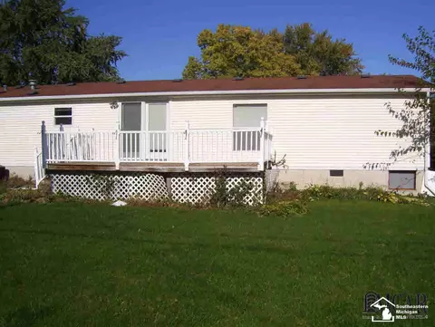 3106 Lakeview, Monroe, MI 48162 photo 8