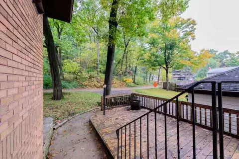 908 Brighton, Jackson, MI 49203 photo 3