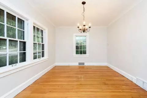 908 Brighton, Jackson, MI 49203 photo 24