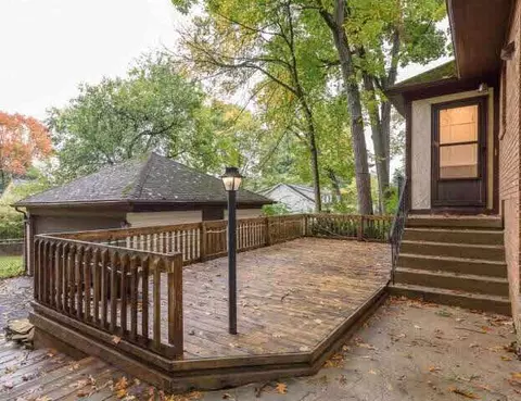 908 Brighton, Jackson, MI 49203 photo 5