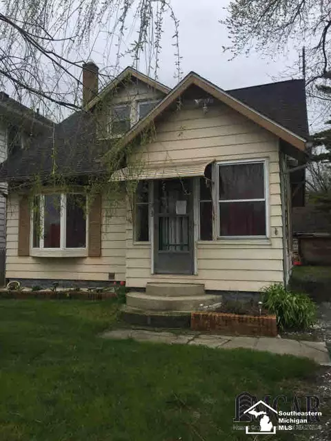 215 Cole, Monroe, MI 48162 photo 1