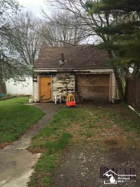 215 Cole, Monroe, MI 48162 photo 2