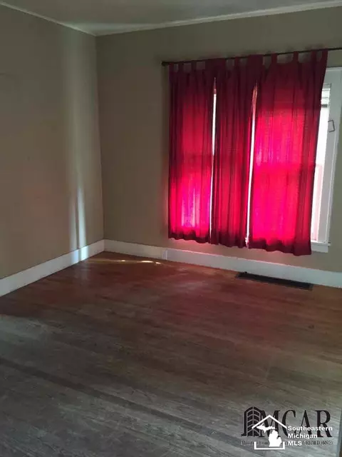 215 Cole, Monroe, MI 48162 photo 6