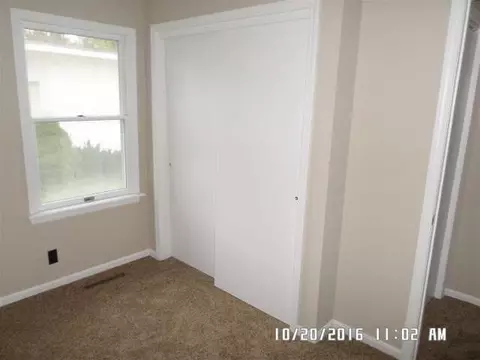 208 Lark, Jackson, MI 49202 photo 9
