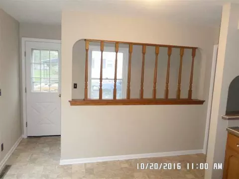 208 Lark, Jackson, MI 49202 photo 5