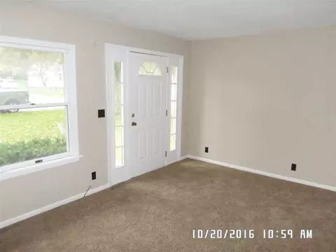 208 Lark, Jackson, MI 49202 photo 2