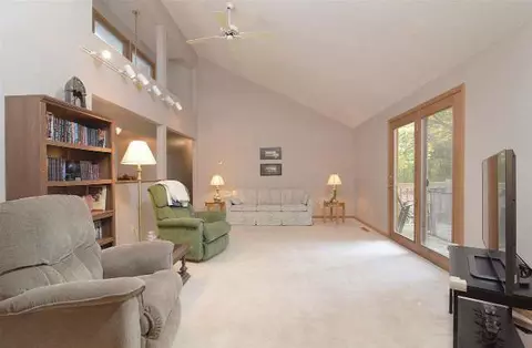 6260 Burning Tree, Jackson, MI 49201 photo 4