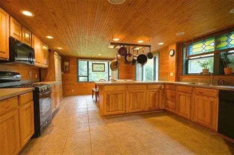 1605 Park, Jackson, MI 49203 photo 5