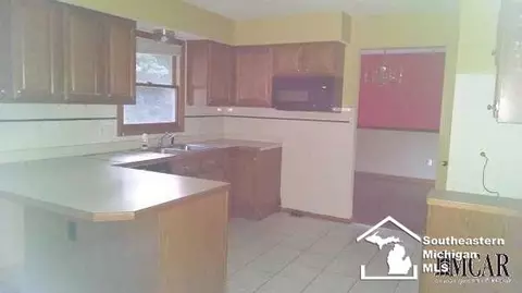 6815 Stonegate, Temperance, MI 48182 photo 3