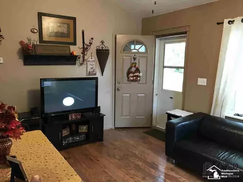 3023 9th, Monroe, MI 48162 photo 2