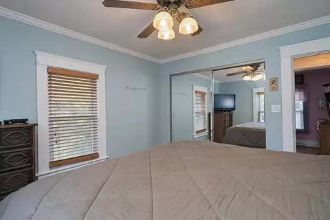 715 Douglas, Jackson, MI 49203 photo 13