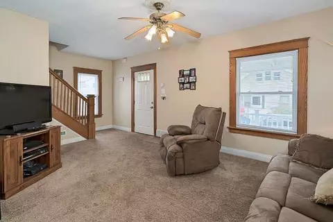 715 Douglas, Jackson, MI 49203 photo 2