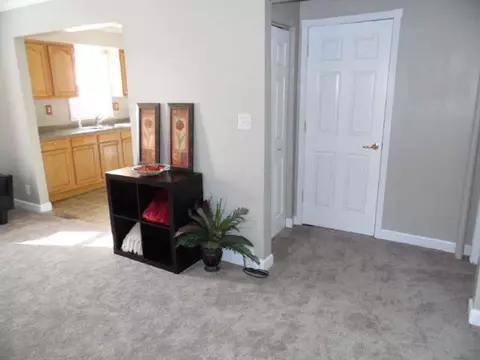 318 Watts, Jackson, MI 49203 photo 5