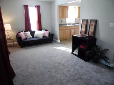 318 Watts, Jackson, MI 49203 photo 4