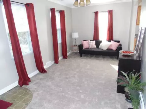 318 Watts, Jackson, MI 49203 photo 3