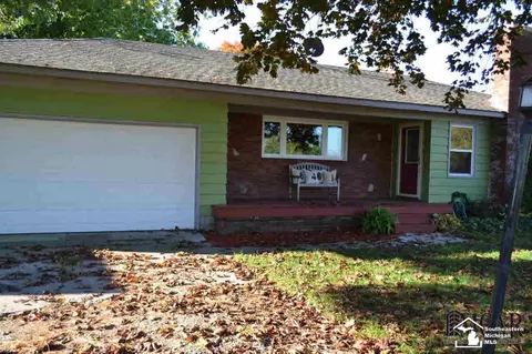 6461 E Dunbar, Monroe, MI 48161 photo 2