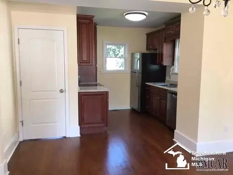 129 N Roessler, Monroe, MI 48162 photo 5