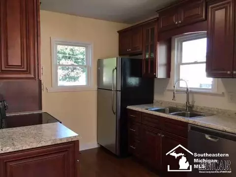 129 N Roessler, Monroe, MI 48162 photo 6