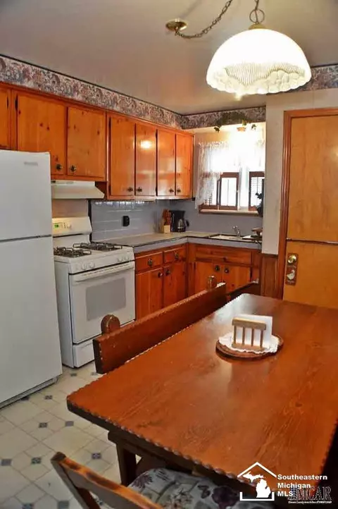 1254 Arbor, Monroe, MI 48162 photo 6