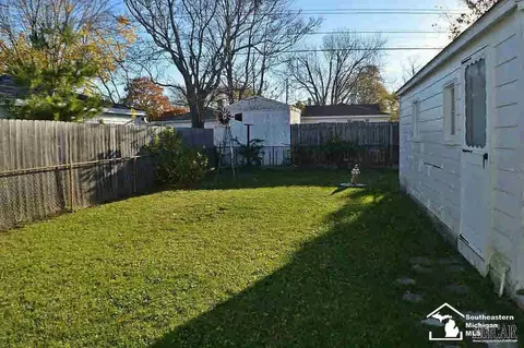 1254 Arbor, Monroe, MI 48162 photo 4