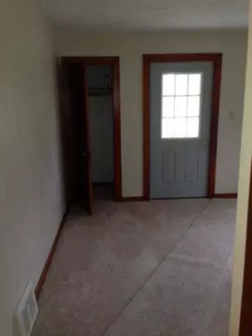 7425 Ann Arbor, Jackson, MI 49201 photo 2