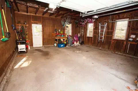 1905 Broadcrest, Jackson, MI 49203 photo 27
