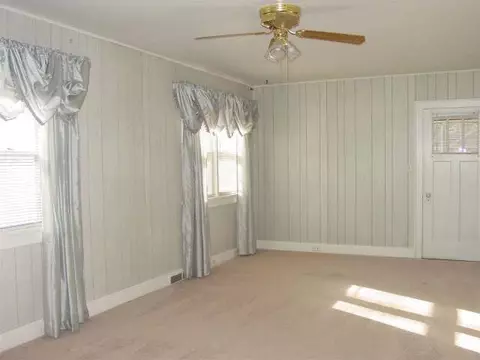 703 Winifred, Jackson, MI 49202 photo 2