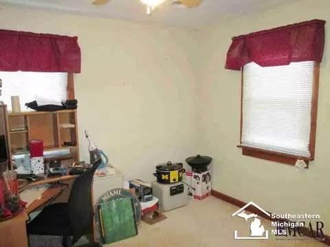 9233 Douglas, Temperance, MI 48182 photo 26