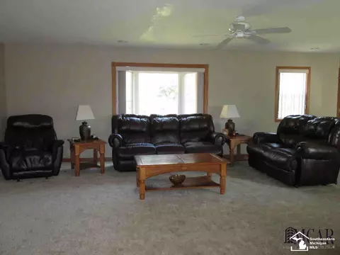 9233 Douglas, Temperance, MI 48182 photo 11