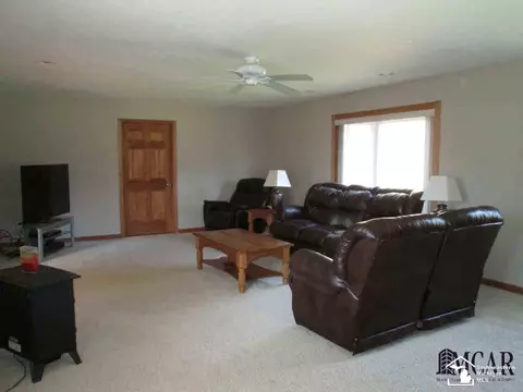 9233 Douglas, Temperance, MI 48182 photo 12