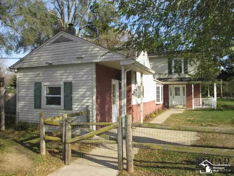 9233 Douglas, Temperance, MI 48182 photo 4