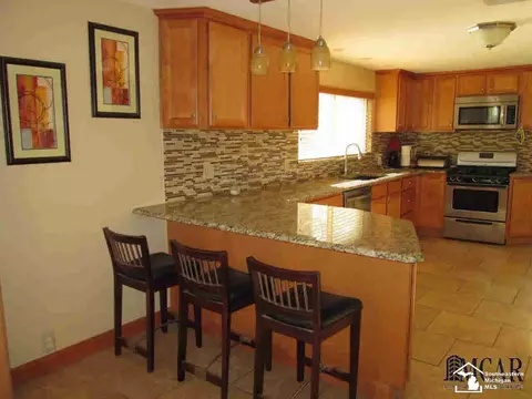 9233 Douglas, Temperance, MI 48182 photo 18