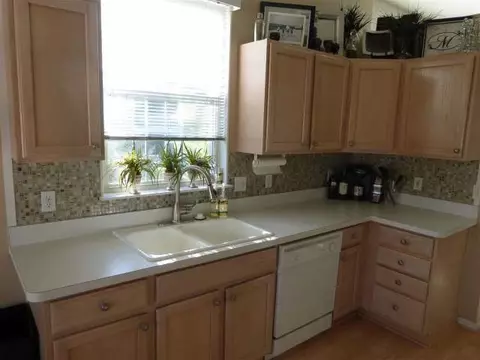 870 Chamberlain, Jackson, MI 49203 photo 7
