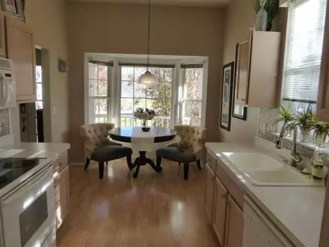 870 Chamberlain, Jackson, MI 49203 photo 10