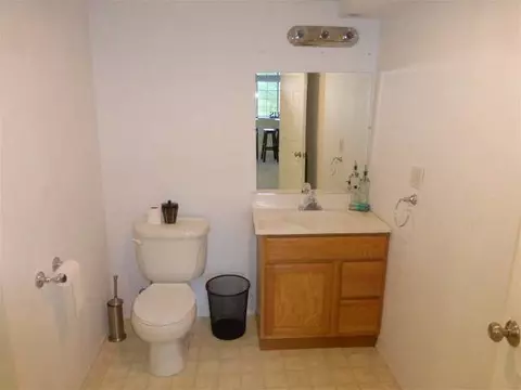 870 Chamberlain, Jackson, MI 49203 photo 29