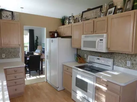 870 Chamberlain, Jackson, MI 49203 photo 8