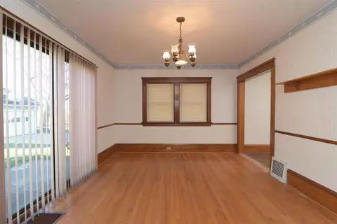 780 Crescent, Jackson, MI 49203 photo 6