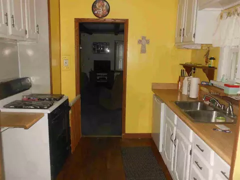 3372 Gregory, Jackson, MI 49202 photo 4