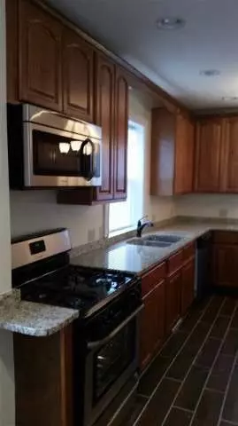 1317 Locust, Jackson, MI 49203 photo 8