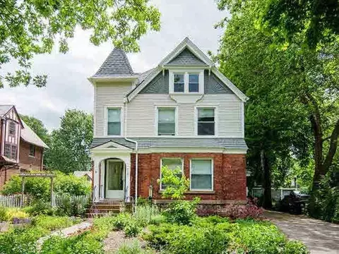 715 W Washington, Jackson, MI 49201 photo 1