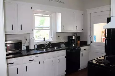 205 N Webster, Jackson, MI 49202 photo 9