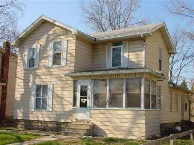 518 E Ganson, Jackson, MI 49201 photo 1