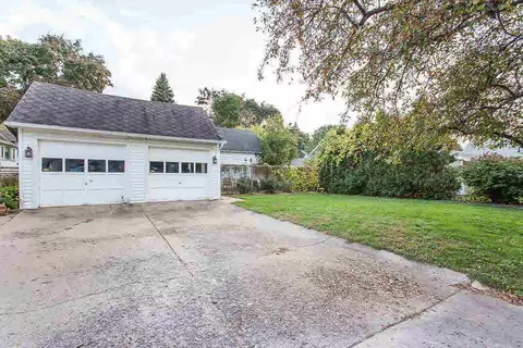 122 N Thompson, Jackson, MI 49202 photo 18