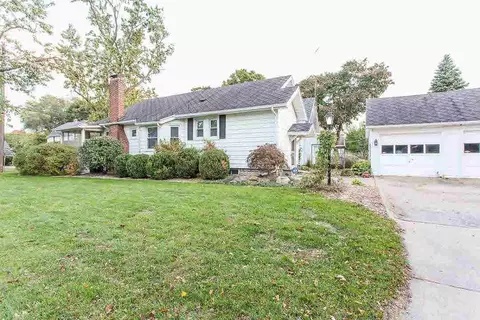 122 N Thompson, Jackson, MI 49202 photo 4
