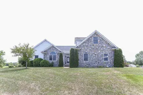 6399 Wheaton, Jackson, MI 49201 photo 2