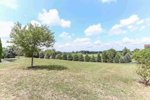 6399 Wheaton, Jackson, MI 49201 photo 3