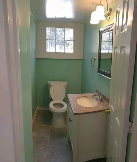 141 N Thompson, Jackson, MI 49202 photo 21