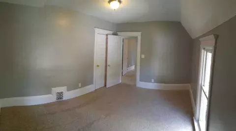 141 N Thompson, Jackson, MI 49202 photo 14